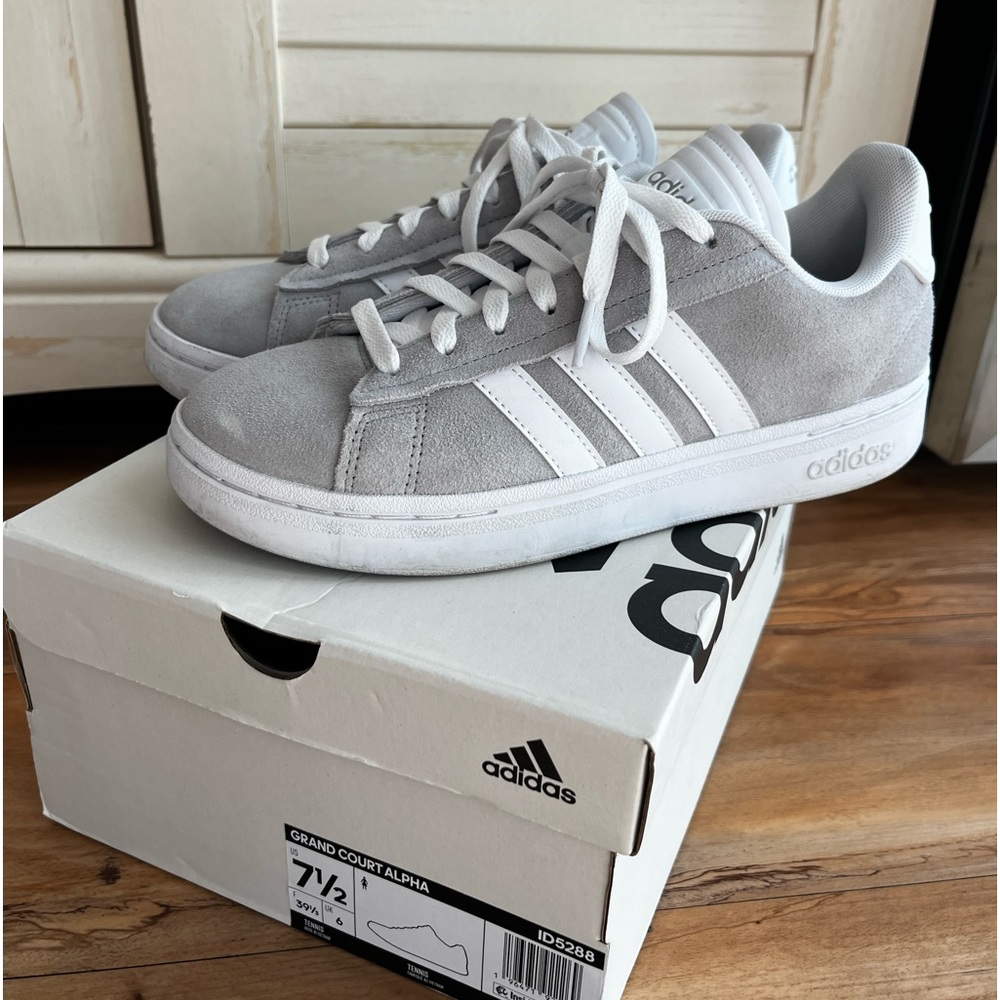 Adidas grand court